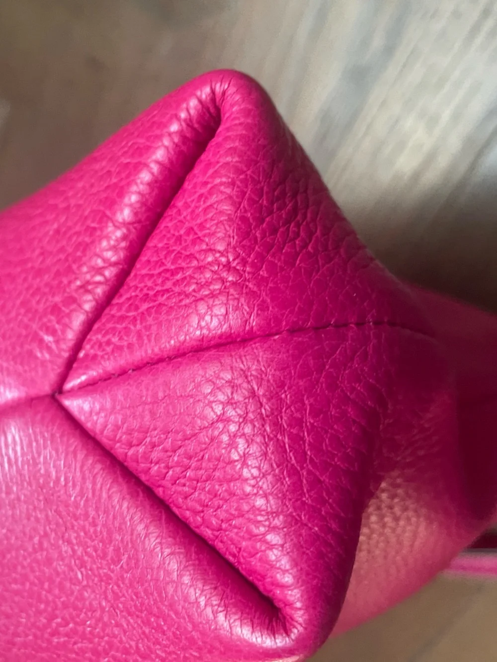 Michael Kors Hot Pink Pebbled Leather Crossbody Shoulder Bag, Pillow and Dustbag - Picture 14 of 14